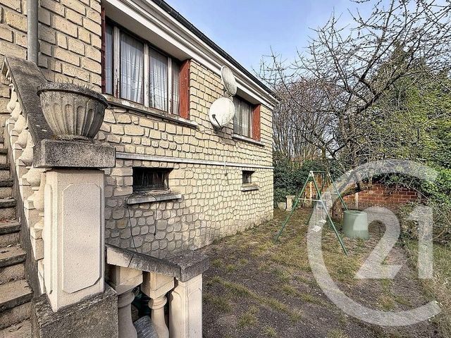 maison à vendre - 7 pièces - 180.46 m2 - MONTFERMEIL - 93 - ILE-DE-FRANCE - Century 21 Coeur De Ville