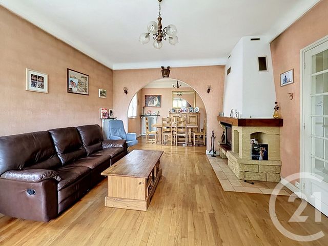 maison à vendre - 7 pièces - 152.21 m2 - CHELLES - 77 - ILE-DE-FRANCE - Century 21 Coeur De Ville