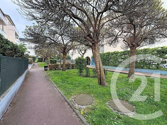 Appartement F3 à vendre - 3 pièces - 64.56 m2 - LIVRY GARGAN - 93 - ILE-DE-FRANCE - Century 21 Coeur De Ville