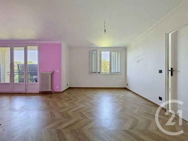 Appartement F4 à vendre - 4 pièces - 58.4 m2 - CLICHY SOUS BOIS - 93 - ILE-DE-FRANCE - Century 21 Coeur De Ville