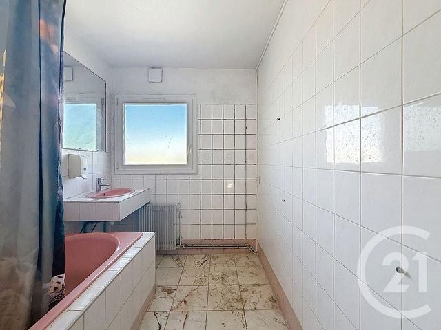 Appartement F4 à vendre - 4 pièces - 62.11 m2 - CLICHY SOUS BOIS - 93 - ILE-DE-FRANCE - Century 21 Coeur De Ville