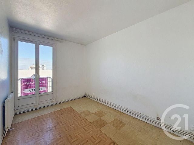 Appartement F4 à vendre - 4 pièces - 62.11 m2 - CLICHY SOUS BOIS - 93 - ILE-DE-FRANCE - Century 21 Coeur De Ville