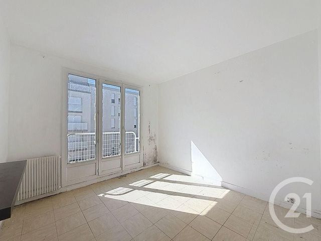 Appartement F4 à vendre - 4 pièces - 62.11 m2 - CLICHY SOUS BOIS - 93 - ILE-DE-FRANCE - Century 21 Coeur De Ville