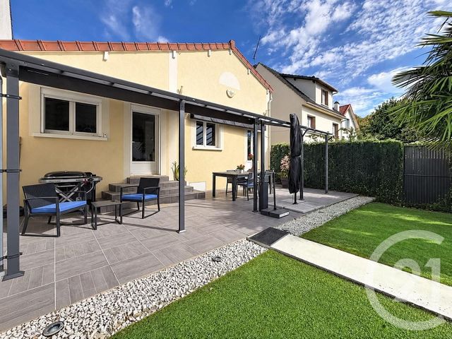 maison à vendre - 4 pièces - 107.6 m2 - MONTFERMEIL - 93 - ILE-DE-FRANCE - Century 21 Coeur De Ville