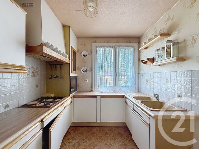 Appartement F3 à vendre - 3 pièces - 50.47 m2 - CLICHY SOUS BOIS - 93 - ILE-DE-FRANCE - Century 21 Coeur De Ville
