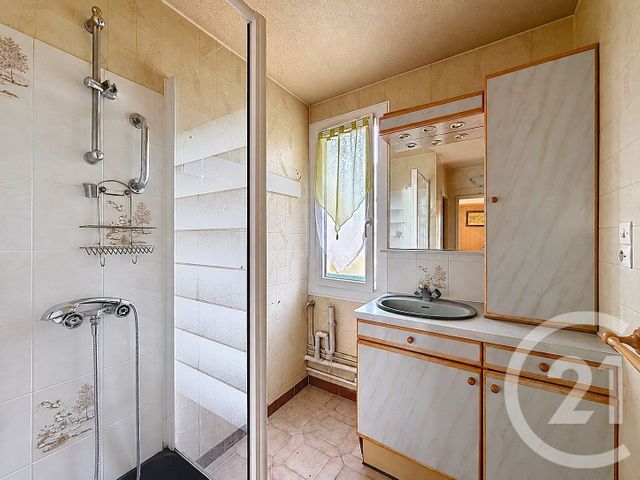 Appartement F3 à vendre - 3 pièces - 50.47 m2 - CLICHY SOUS BOIS - 93 - ILE-DE-FRANCE - Century 21 Coeur De Ville