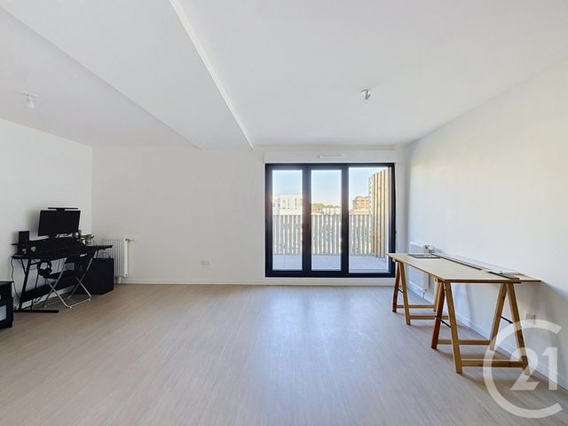 Appartement F2 à vendre - 2 pièces - 47.09 m2 - CLICHY SOUS BOIS - 93 - ILE-DE-FRANCE - Century 21 Coeur De Ville